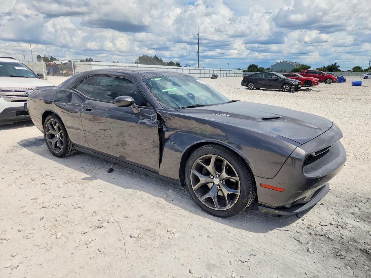 2015 Dodge Challenger Sxt - zdjęcie 4