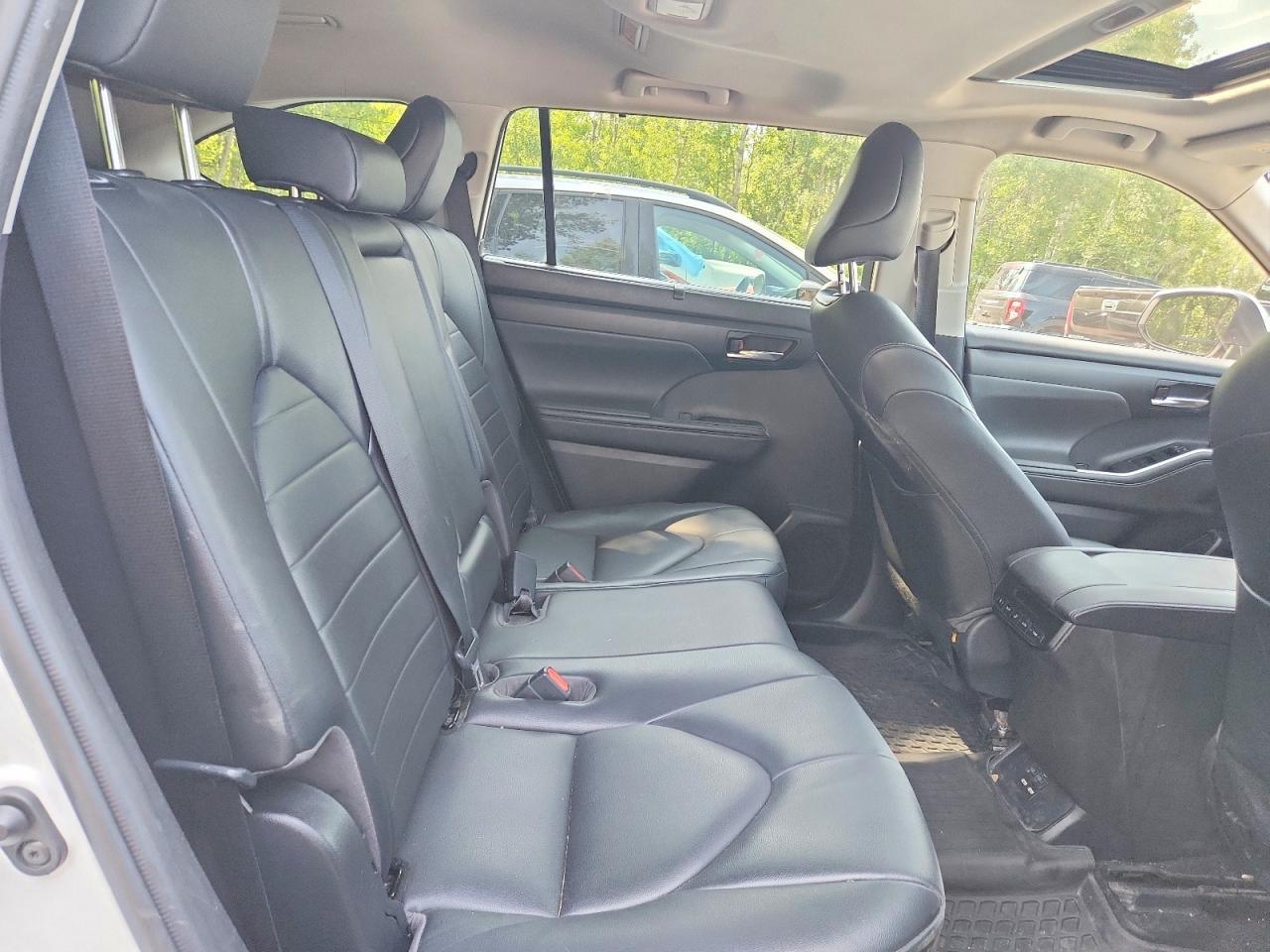 2020 Toyota Highlander Hybrid Xle - zdjęcie 11