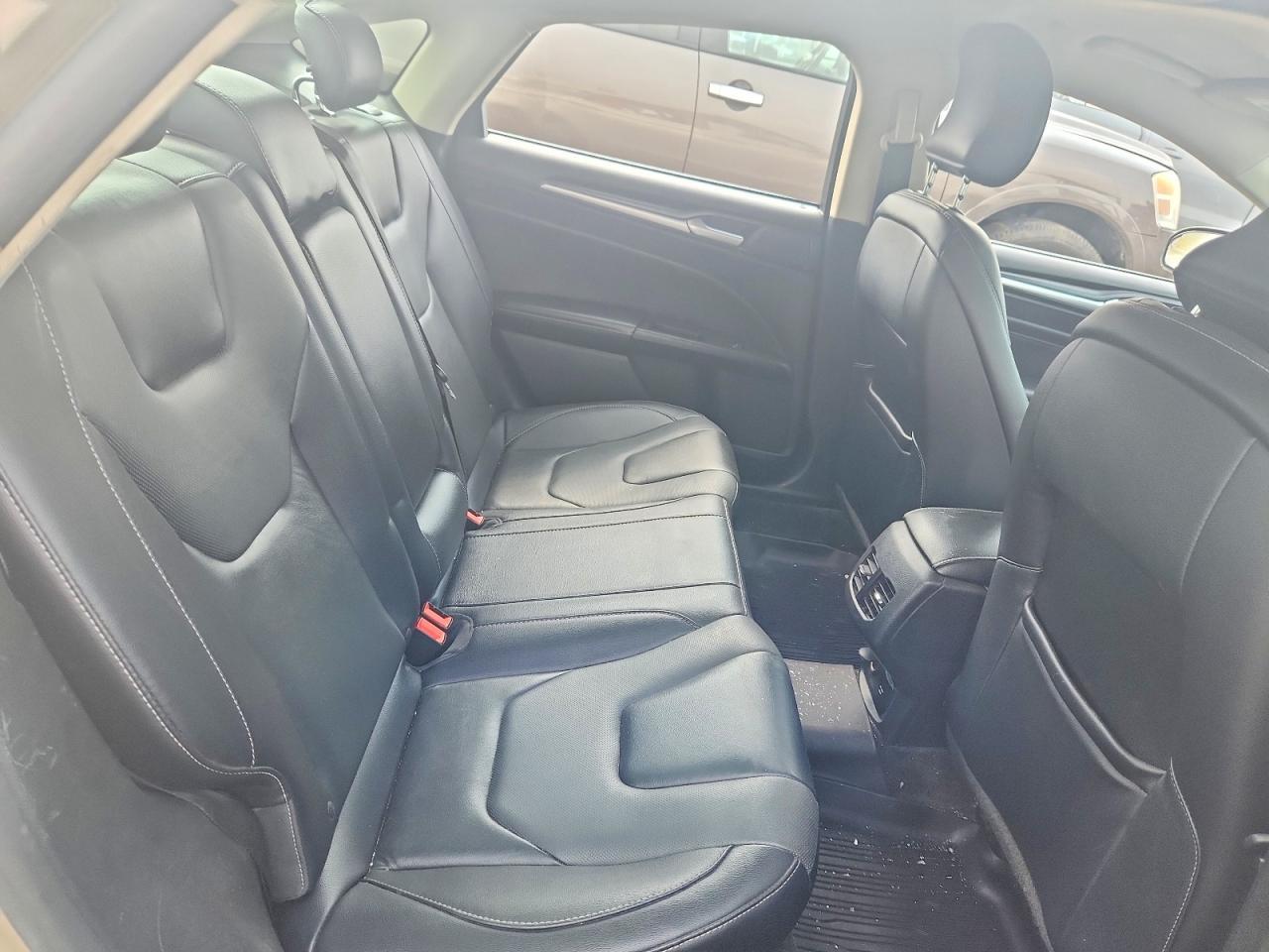 2018 Ford Fusion Titanium/Platinum Hev - zdjęcie 10
