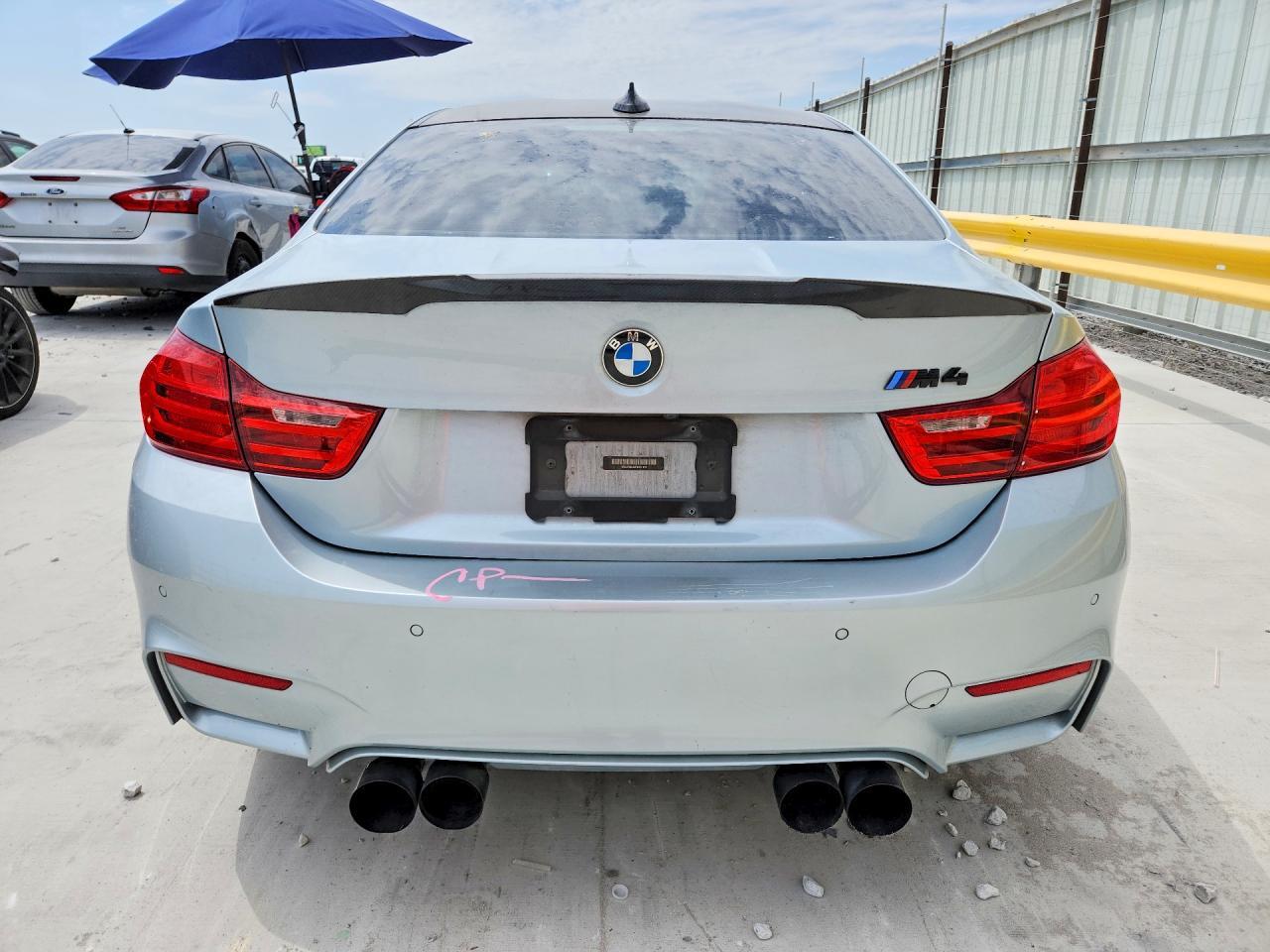 2015 BMW M4 - zdjęcie 6