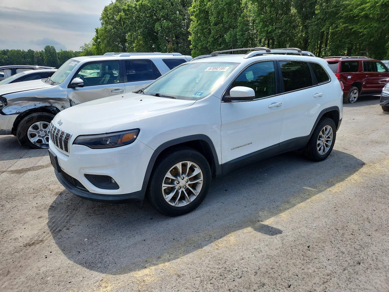 2019 Jeep Cherokee Latitude Plus - zdjęcie główne