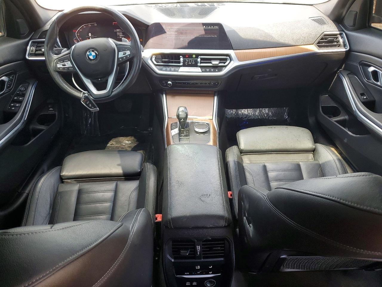 2019 BMW Seria 3 330i - zdjęcie 8