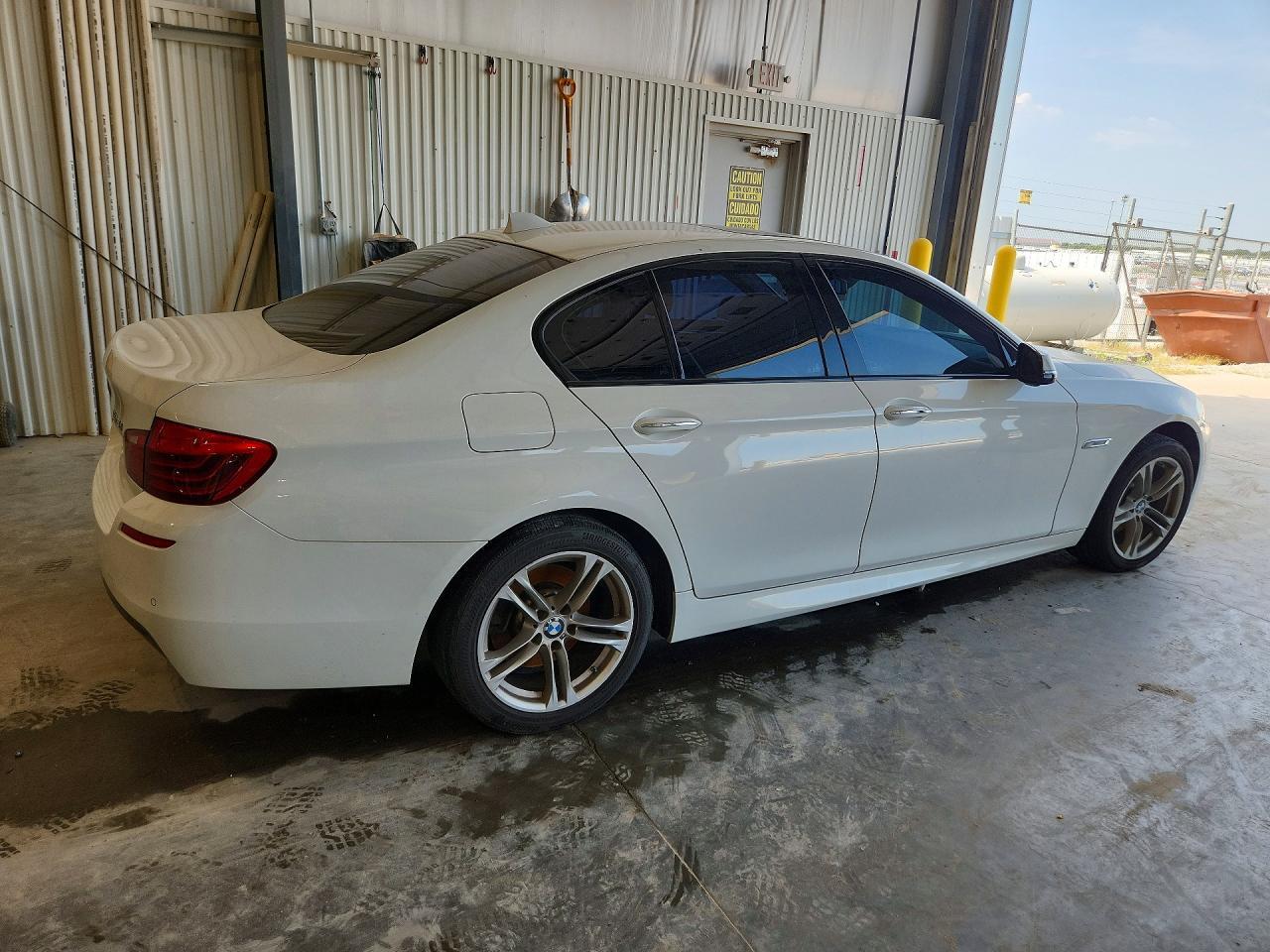 2016 BMW 528 Xi - zdjęcie 3