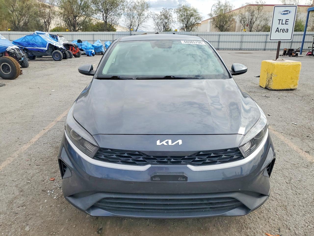 2023 Kia Forte Lxs - zdjęcie 5
