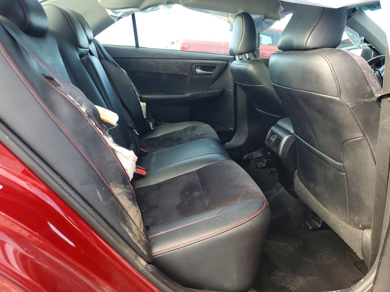 2017 Toyota Camry Xse - zdjęcie 10