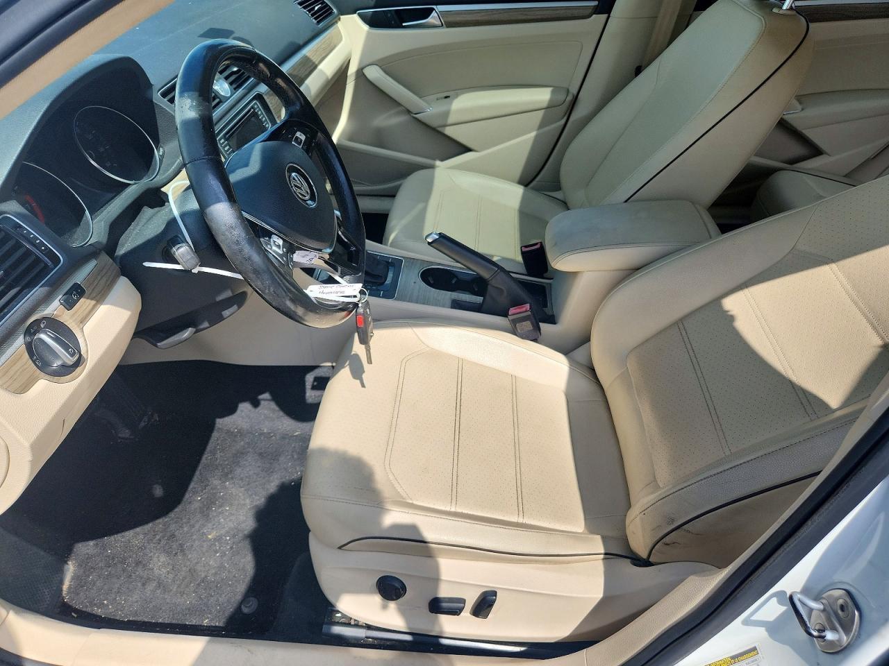 2016 Volkswagen Passat - zdjęcie 7