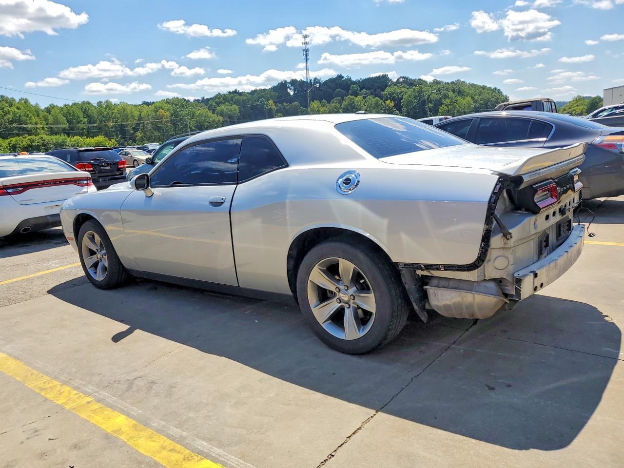 2019 Dodge Challenger Sxt - zdjęcie 2