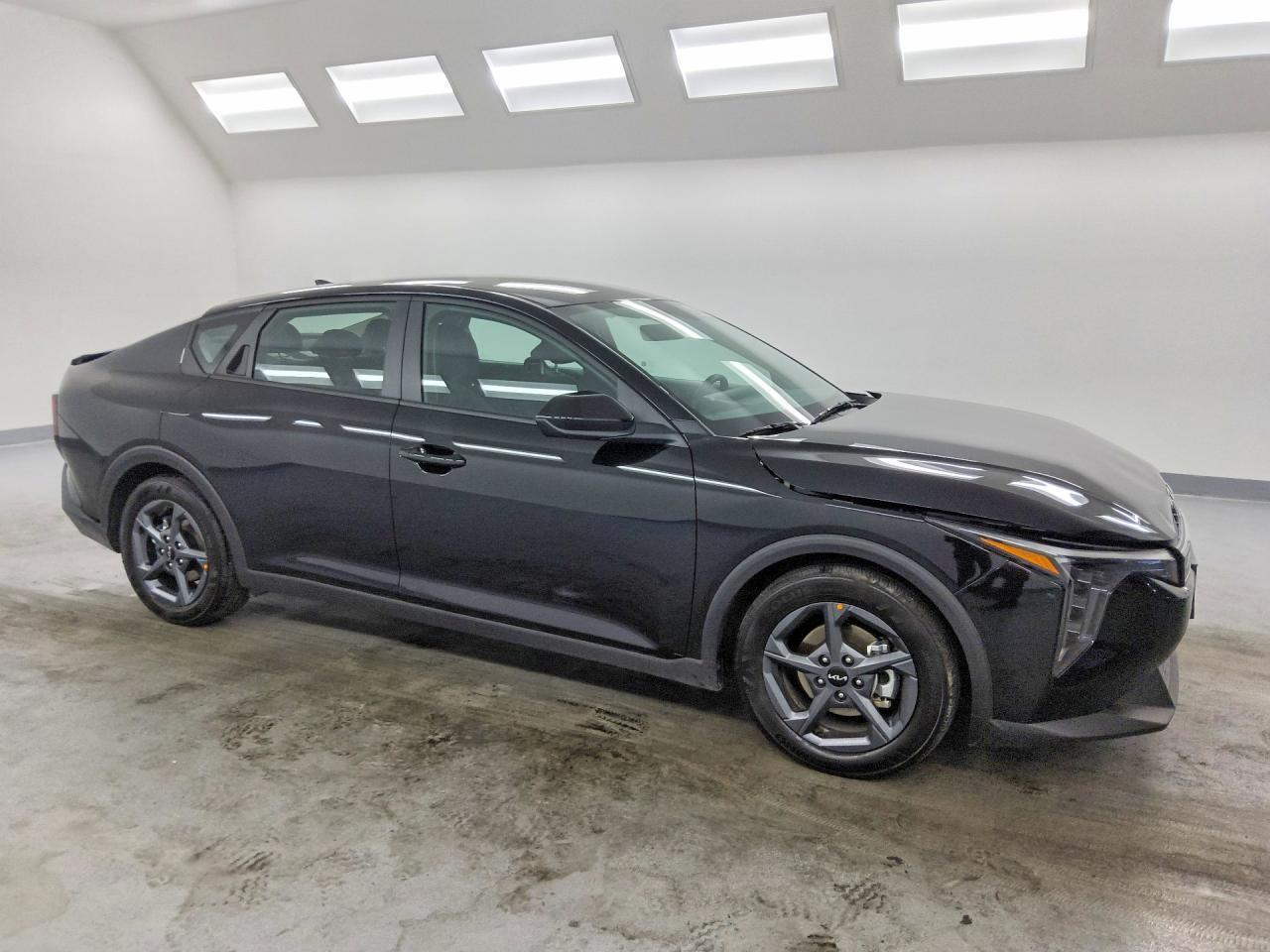 2026 Kia K4 Lxs - zdjęcie 4