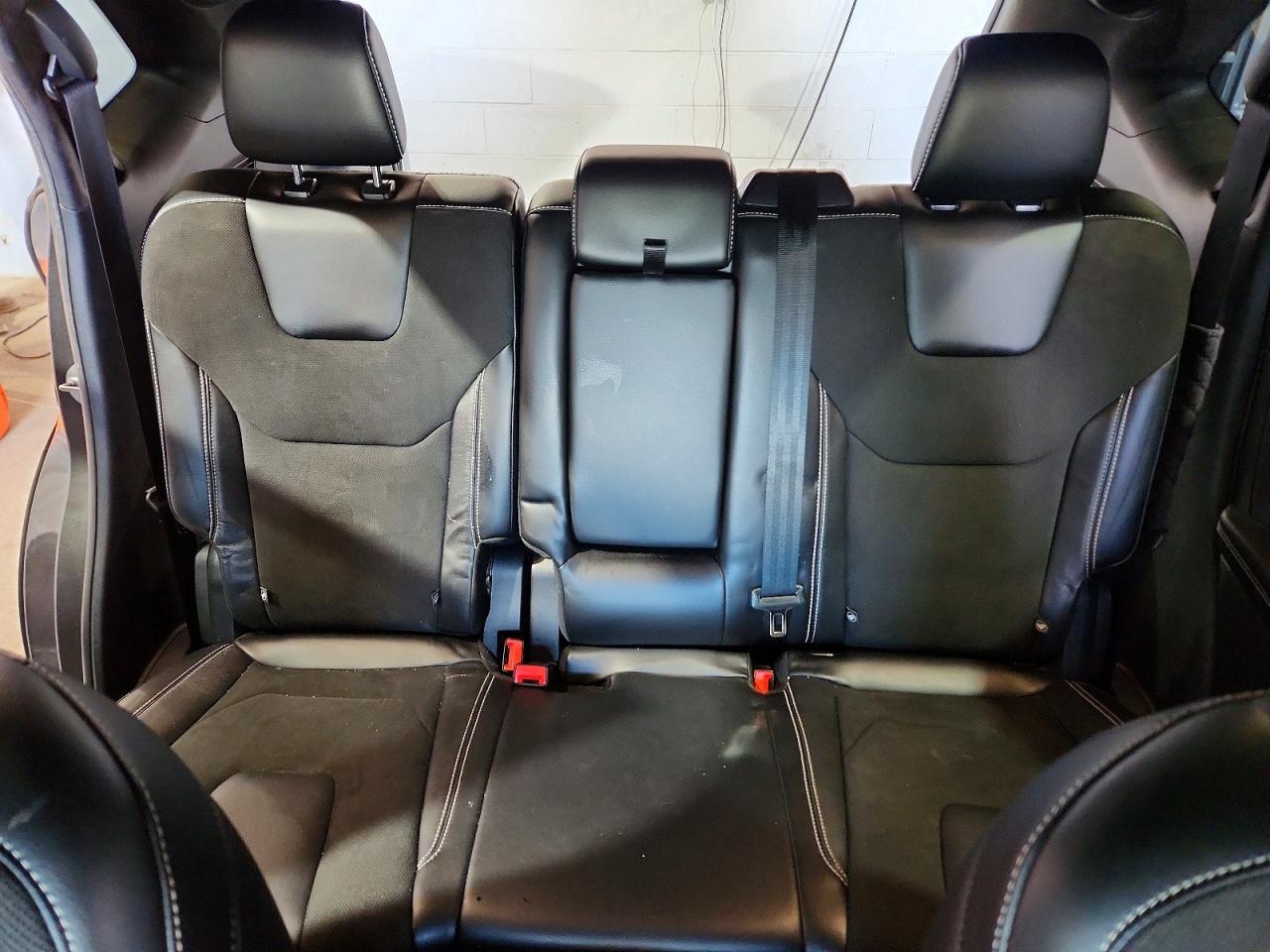 2019 Ford Edge St - zdjęcie 10