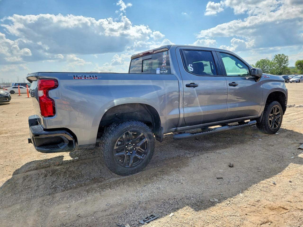2021 Chevrolet Silverado K1500 Lt Trail Boss - zdjęcie 3