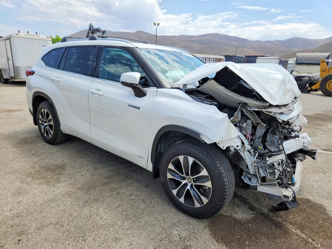 2020 Toyota Highlander Hybrid Xle - zdjęcie 4
