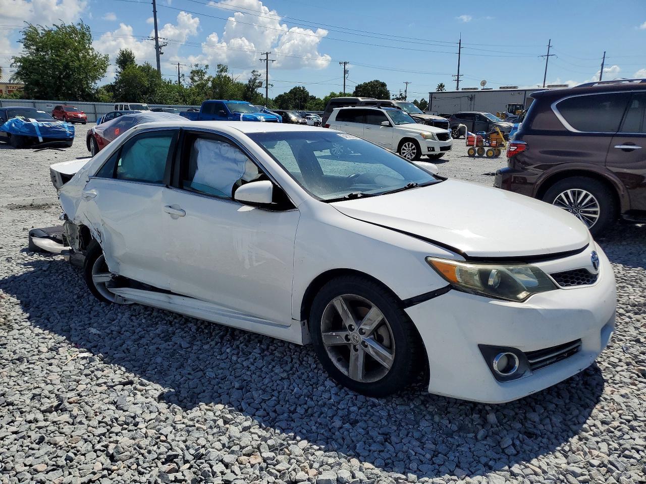 2013 Toyota Camry Se - zdjęcie 4