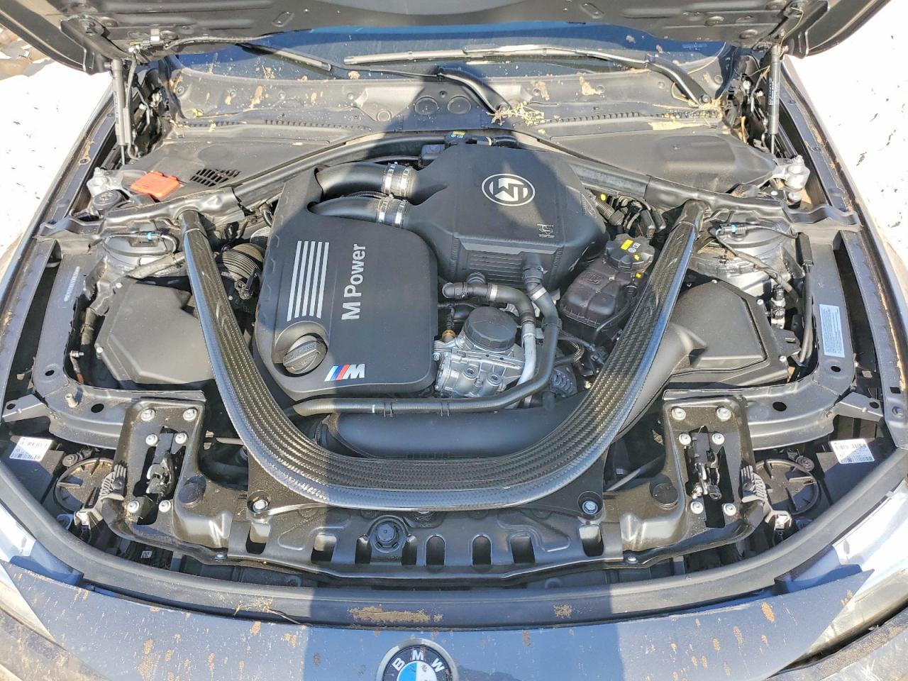 2015 BMW M4 - zdjęcie 11