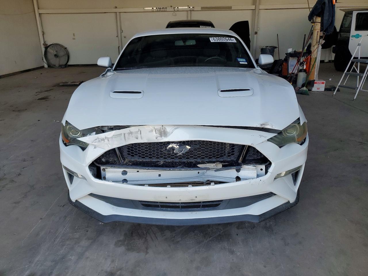 2018 Ford Mustang - zdjęcie 5