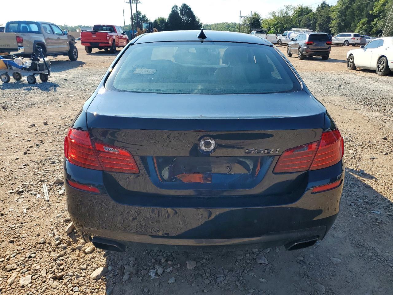 2014 BMW Seria 5 550i - zdjęcie 6