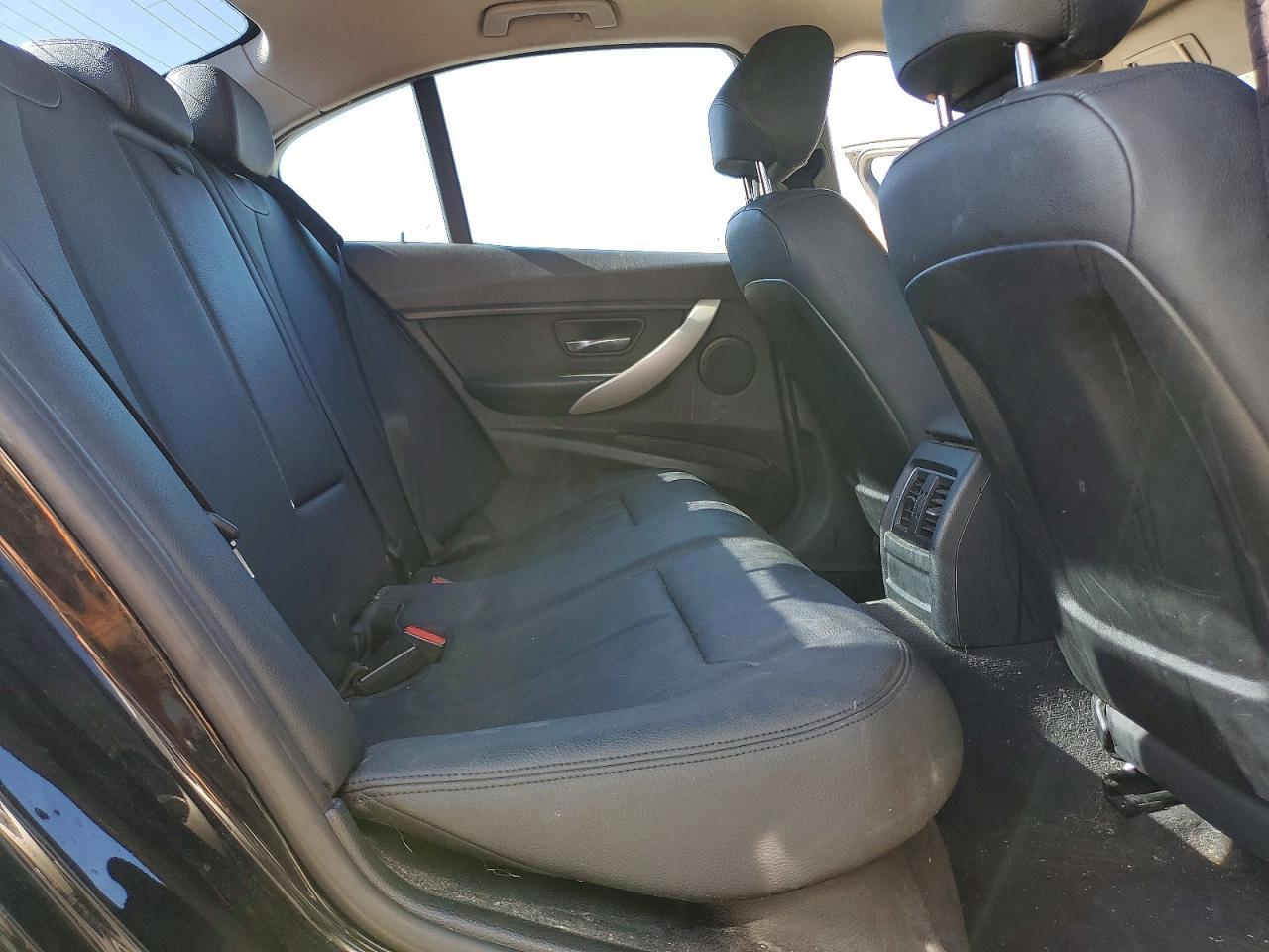 2017 BMW 320 I - zdjęcie 10