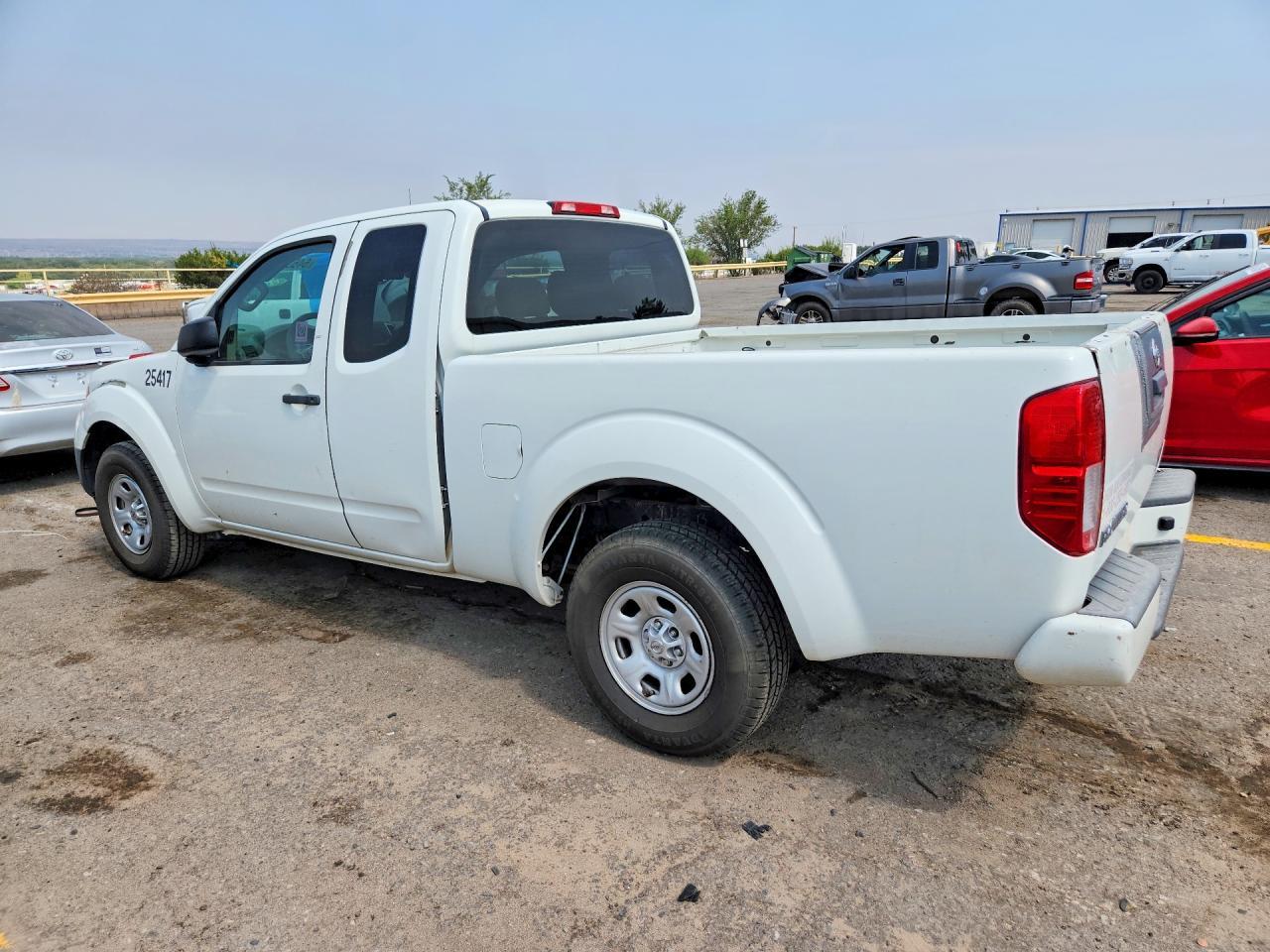 2017 Nissan Frontier S - zdjęcie 2