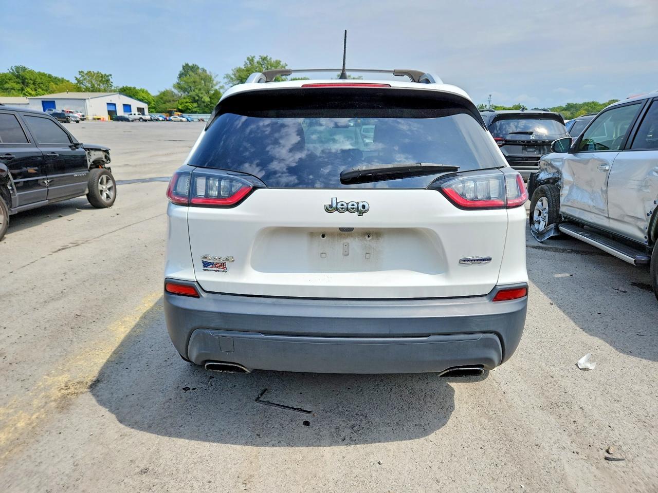 2019 Jeep Cherokee Latitude Plus - zdjęcie 6