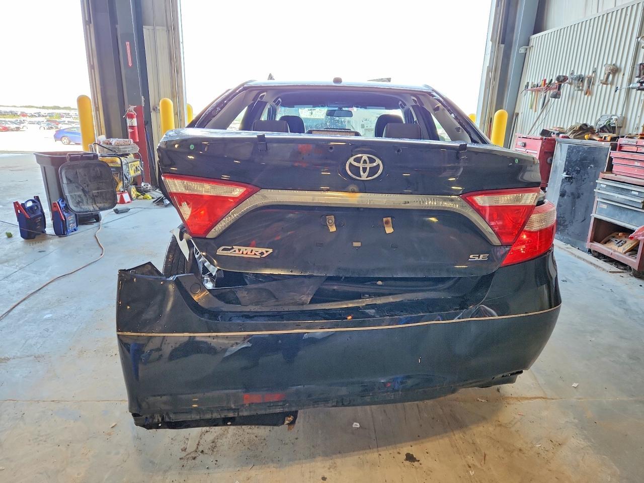 2017 Toyota Camry Se - zdjęcie 6