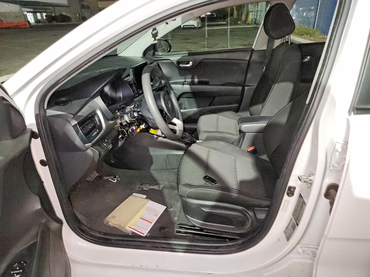 2021 Kia Rio S - zdjęcie 7