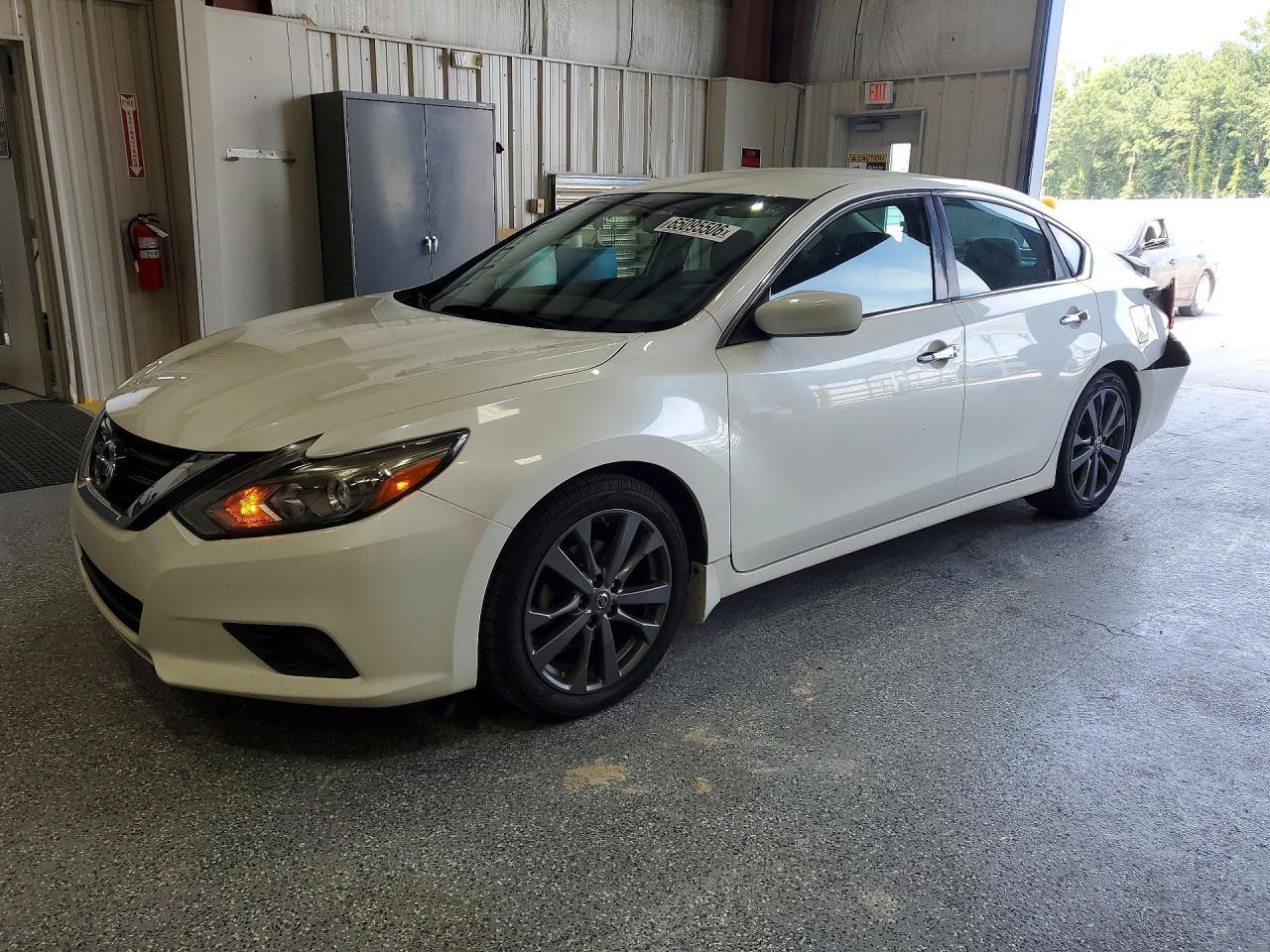 2018 Nissan Altima 2.5 Sr - zdjęcie główne