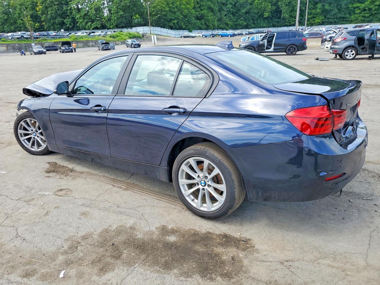 2016 BMW 320 Xi - zdjęcie 2