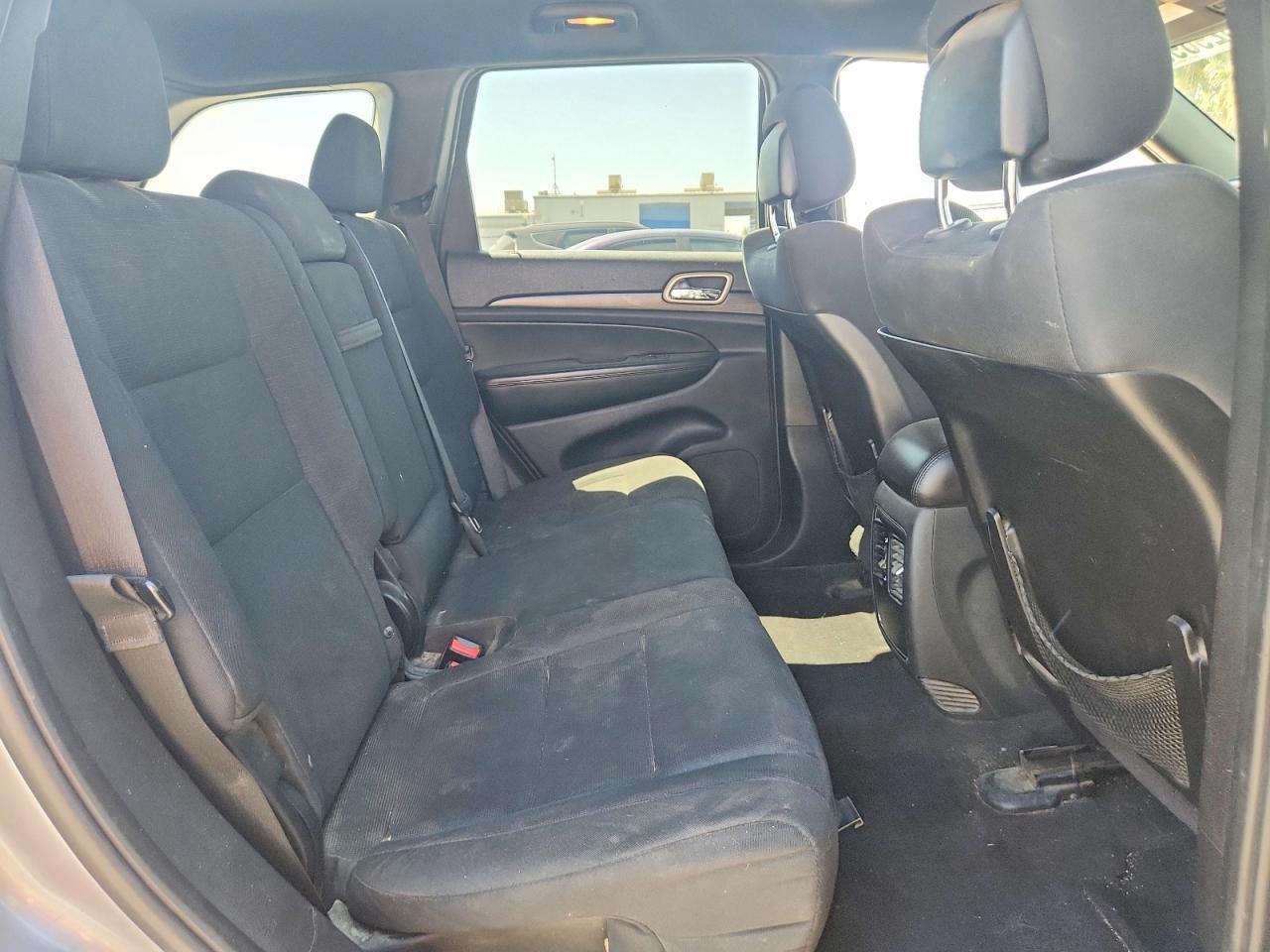 2014 Jeep Grand Cherokee Laredo - zdjęcie 11