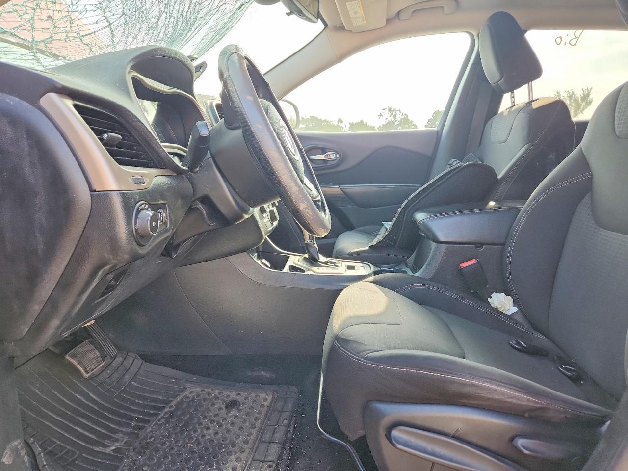2015 Jeep Cherokee Latitude - zdjęcie 7