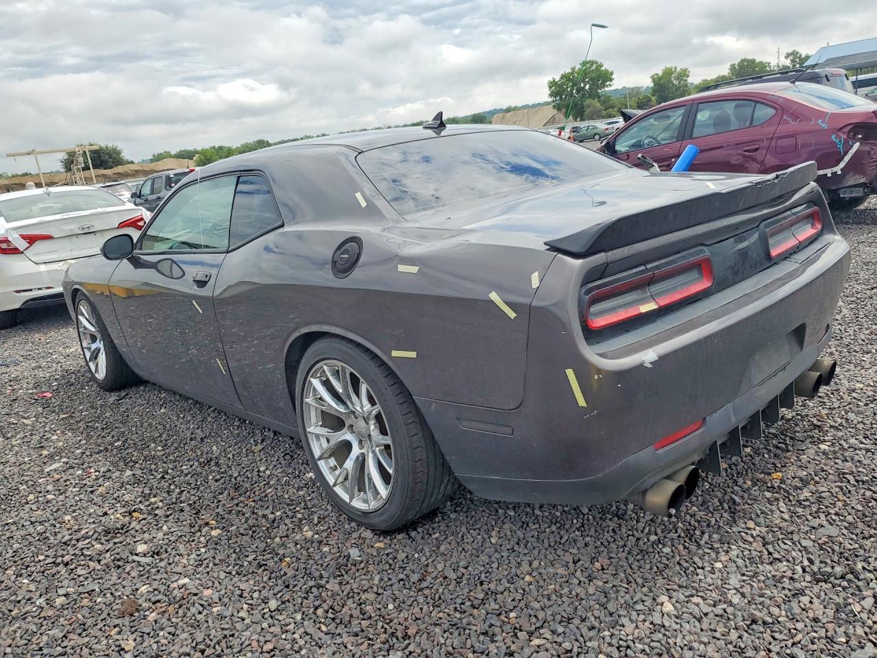 2016 Dodge Challenger R/T - zdjęcie 2