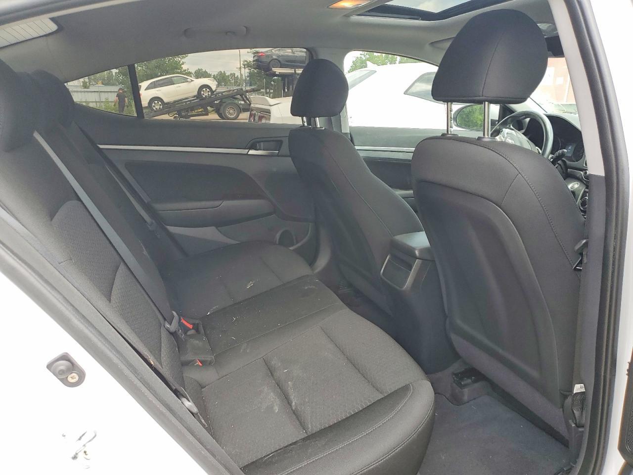 2019 Hyundai Elantra Sel - zdjęcie 10