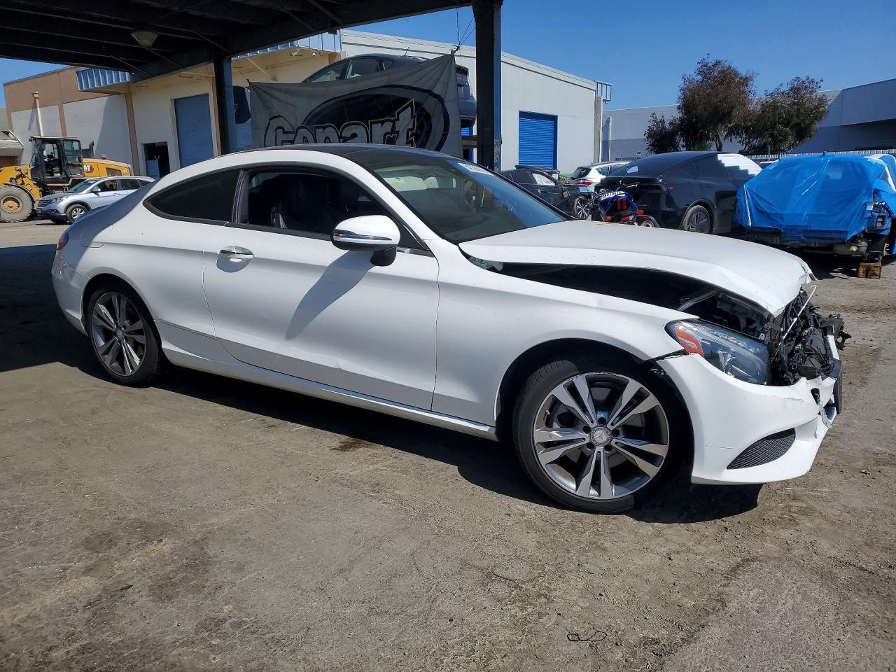 2017 Mercedes-Benz C 300 - zdjęcie 4
