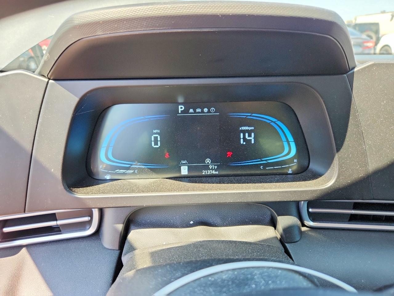 2025 Hyundai Elantra Se - zdjęcie 9