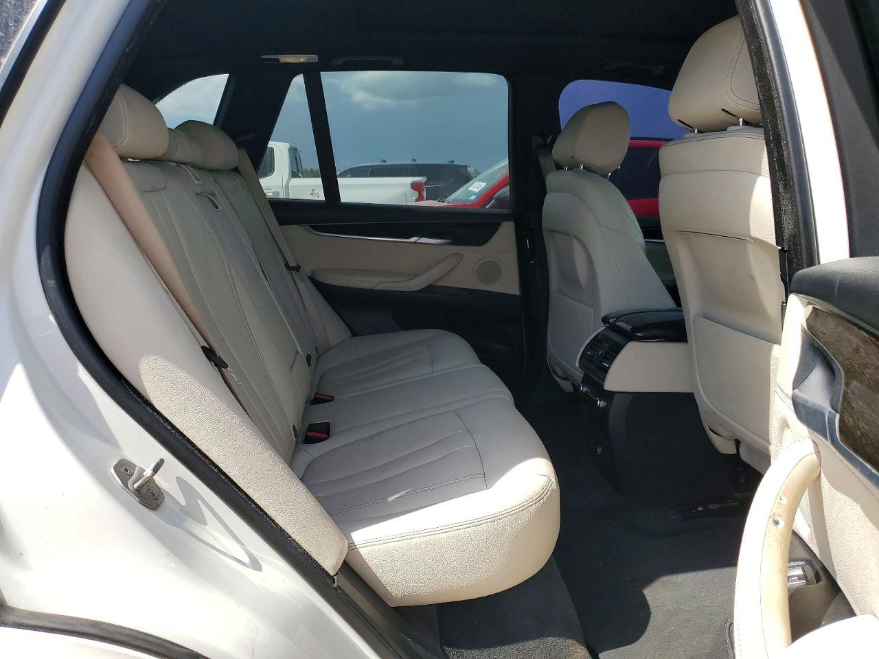 2015 BMW X5 xDrive35I - zdjęcie 11