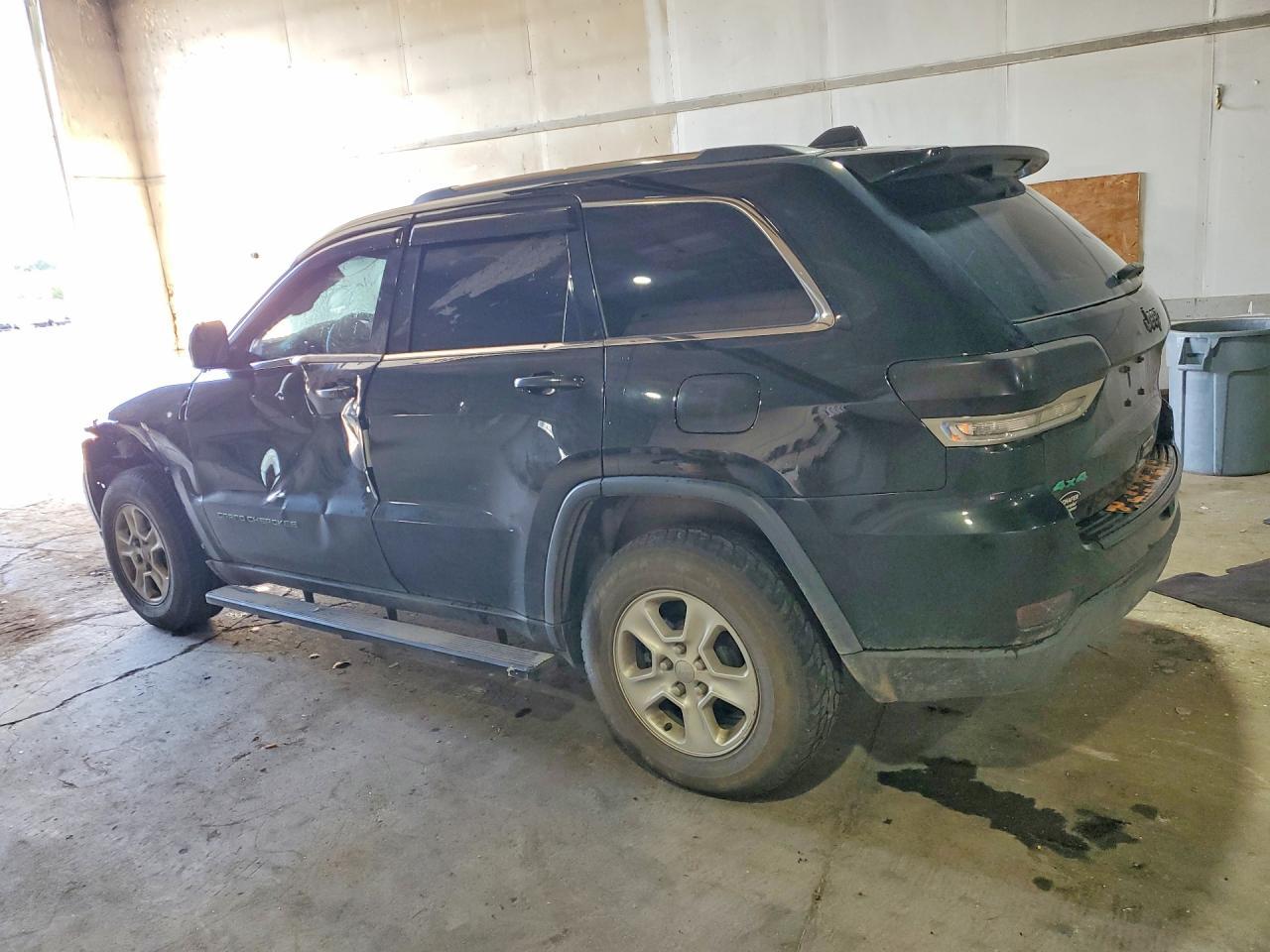2016 Jeep Grand Cherokee Laredo - zdjęcie 2
