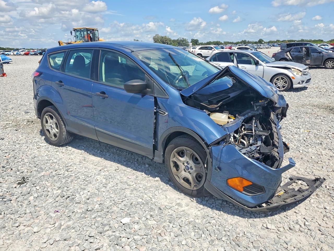 2018 Ford Escape S - zdjęcie 4
