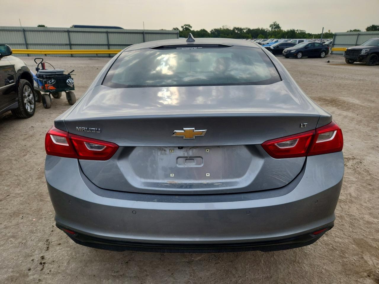 2024 Chevrolet Malibu Lt - zdjęcie 6