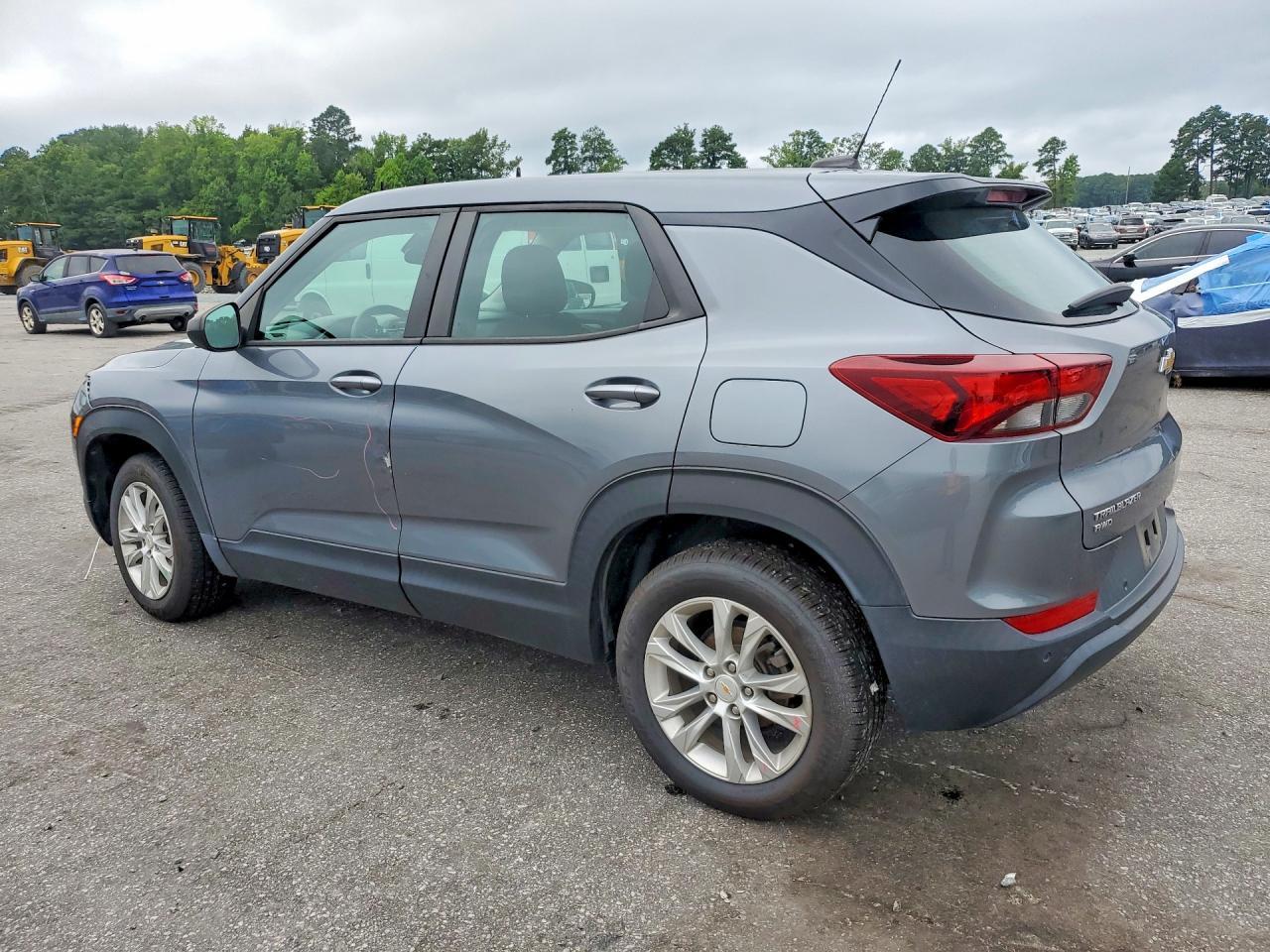 2021 Chevrolet Trailblazer Ls - zdjęcie 2