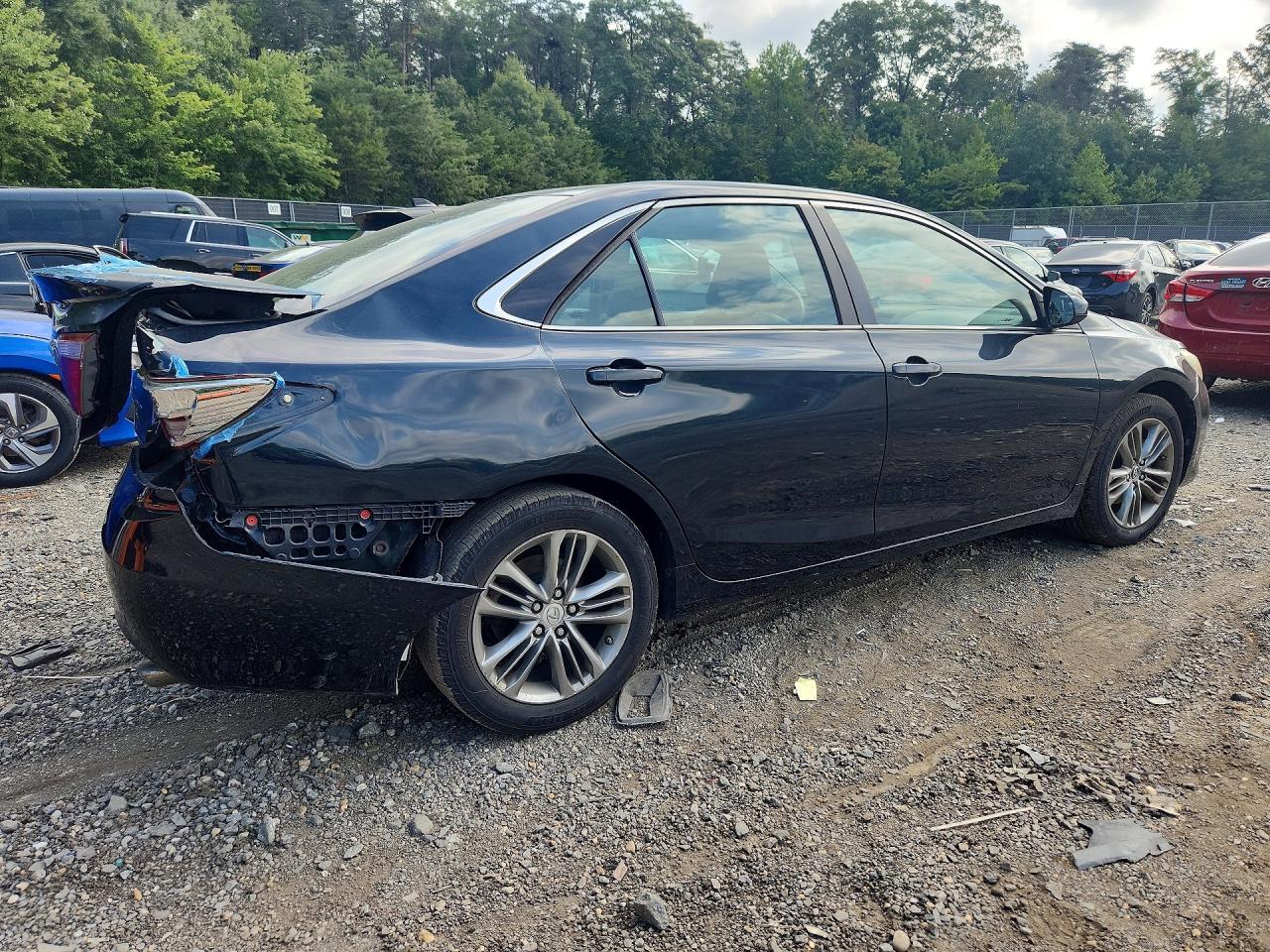 2015 Toyota Camry Se - zdjęcie 3