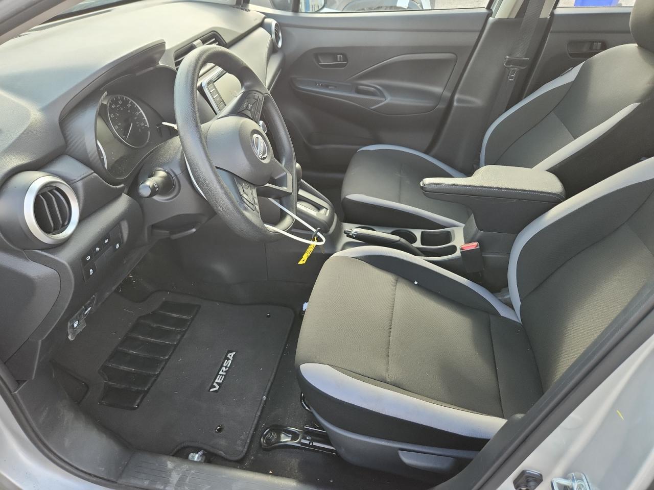 2025 Nissan Versa S - zdjęcie 7