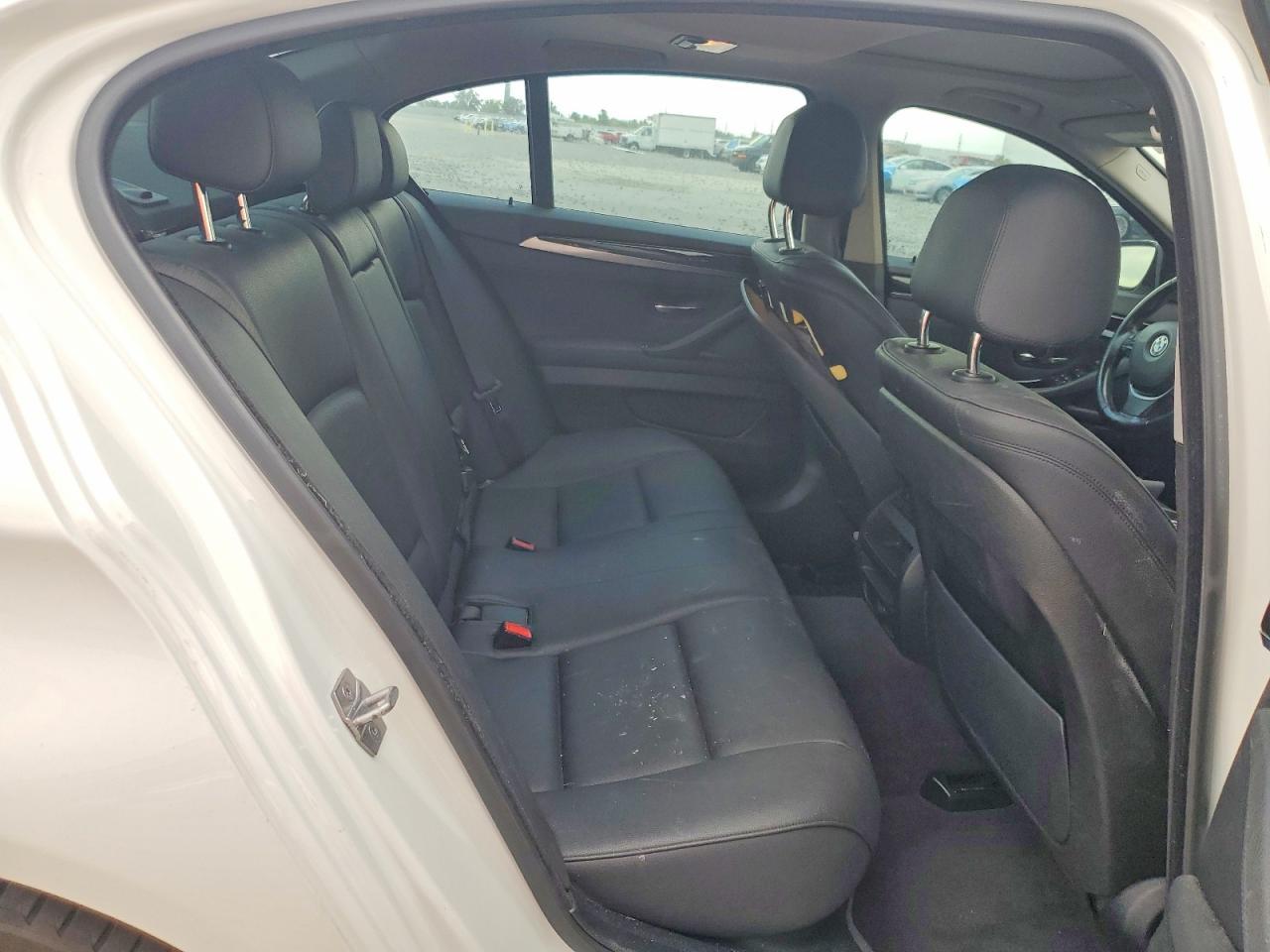 2016 BMW 528 I - zdjęcie 10