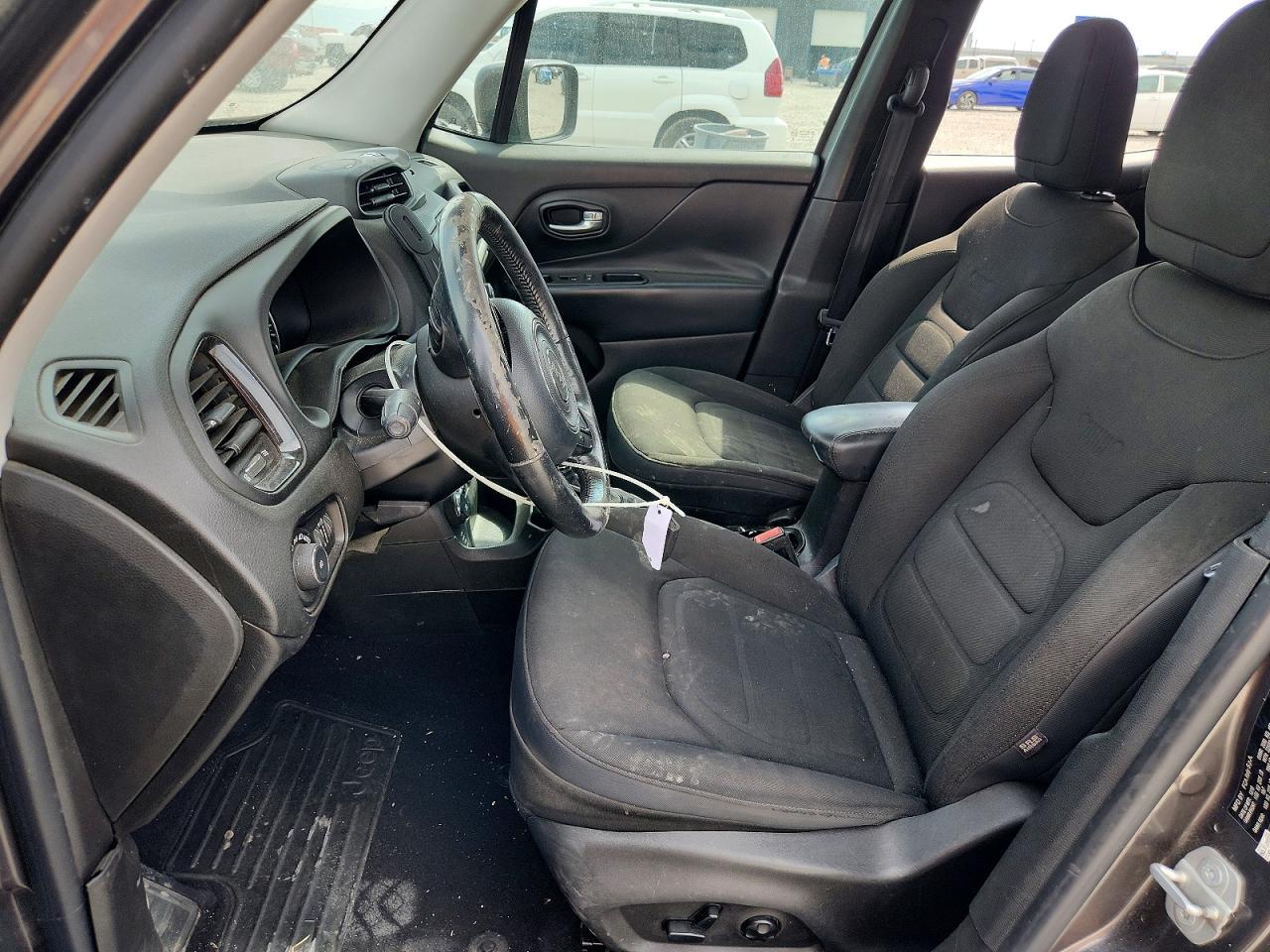 2016 Jeep Renegade Latitude - zdjęcie 7