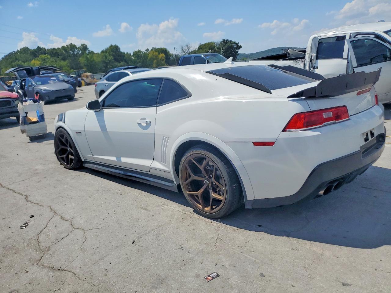 2014 Chevrolet Camaro Z28 - zdjęcie 2