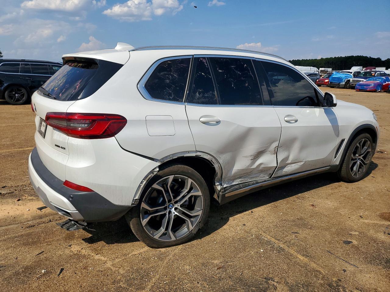2020 BMW X5 xDrive40I - zdjęcie 3