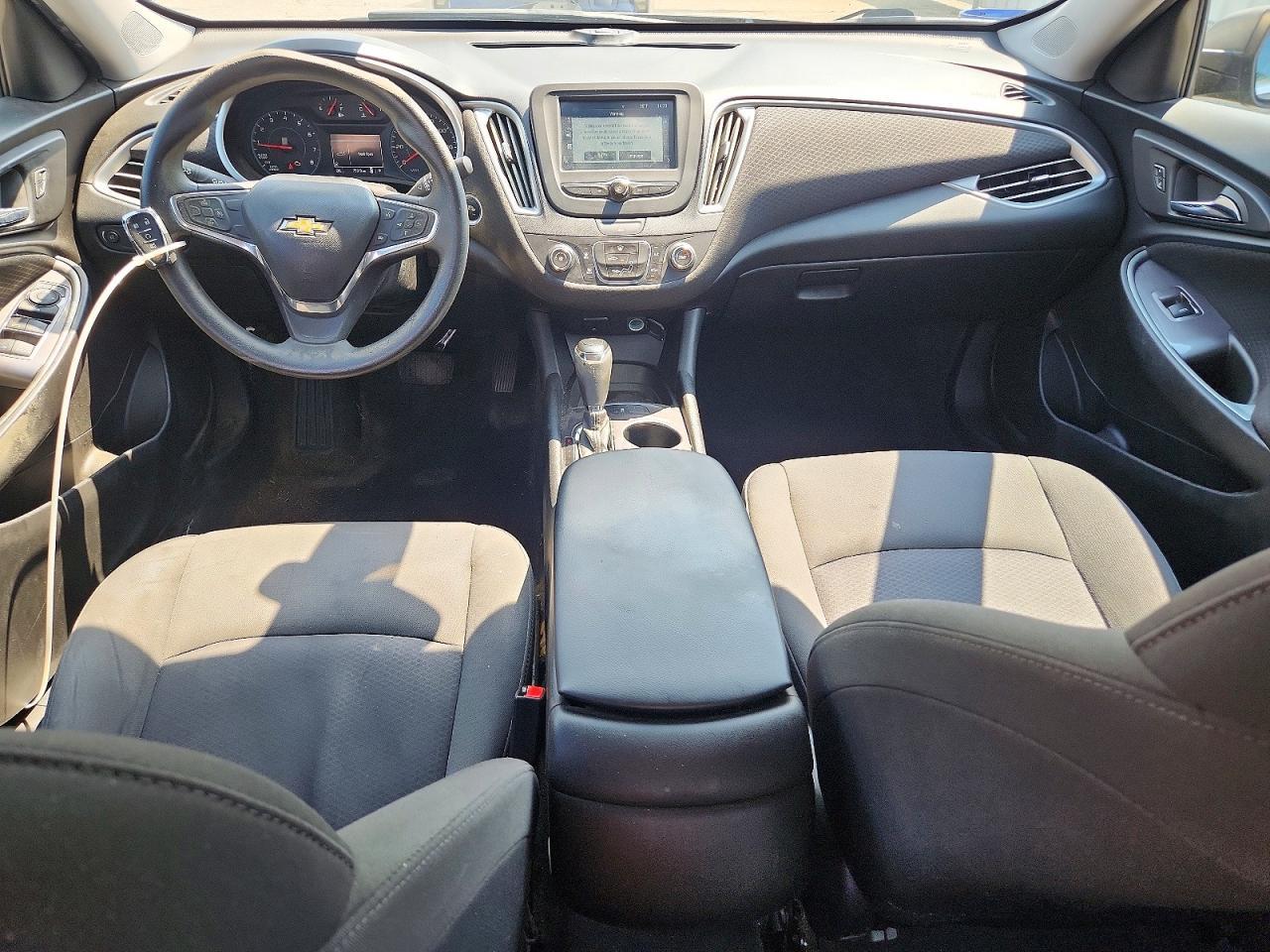 2018 Chevrolet Malibu Ls - zdjęcie 8