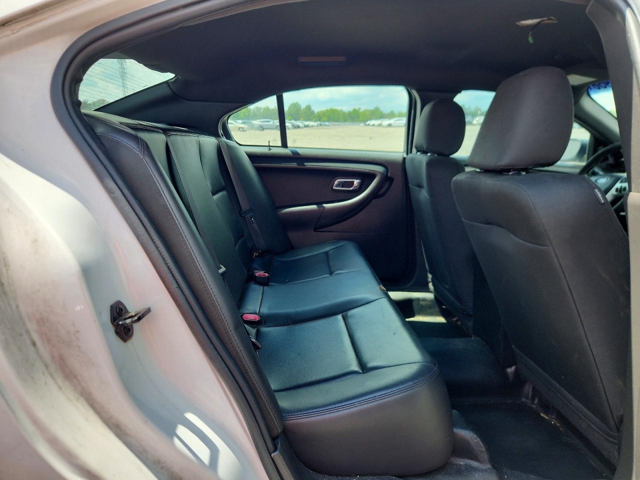 2019 Ford Taurus Police Interceptor - zdjęcie 10