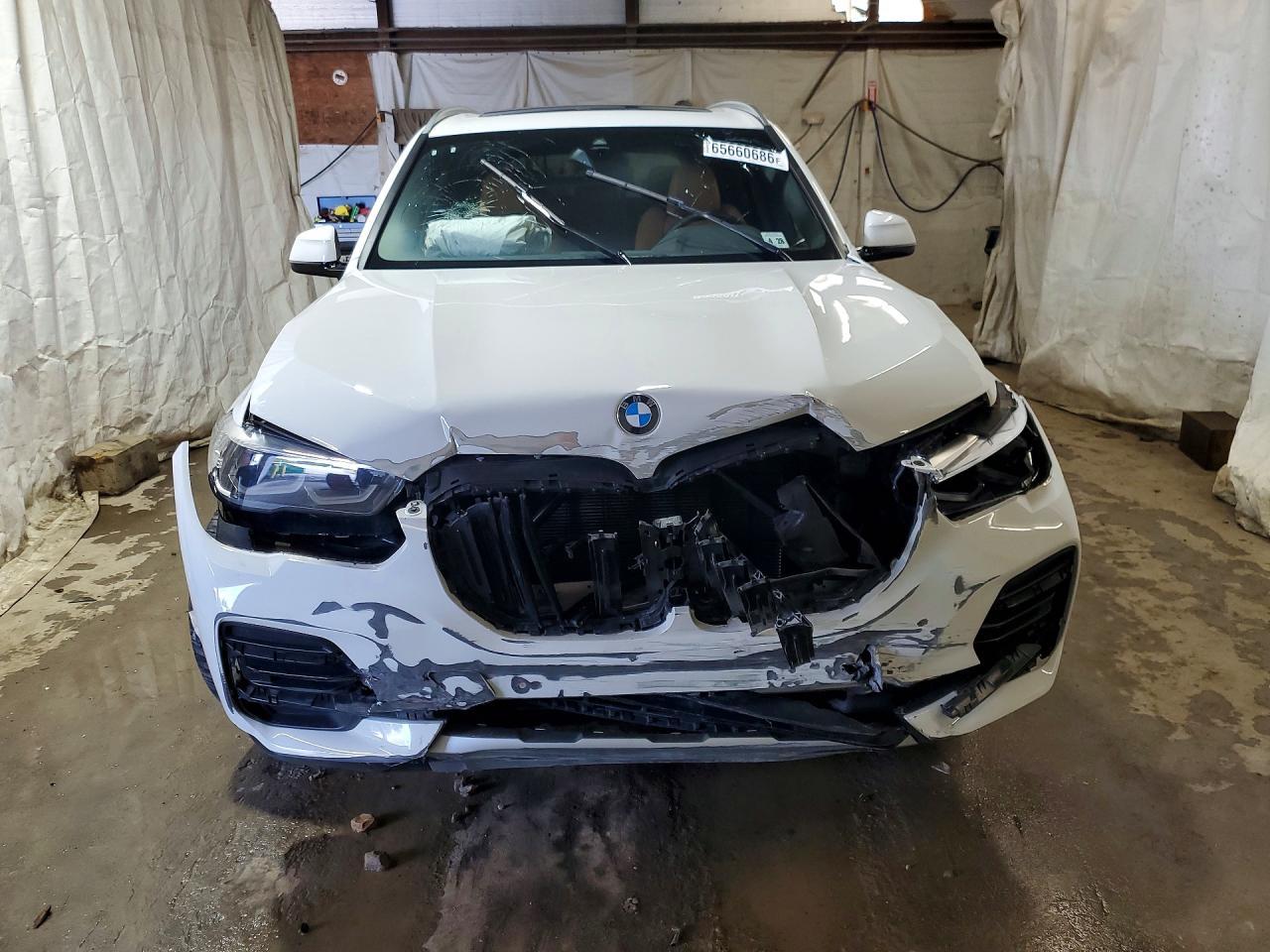 2023 BMW X5 xDrive40I - zdjęcie 5