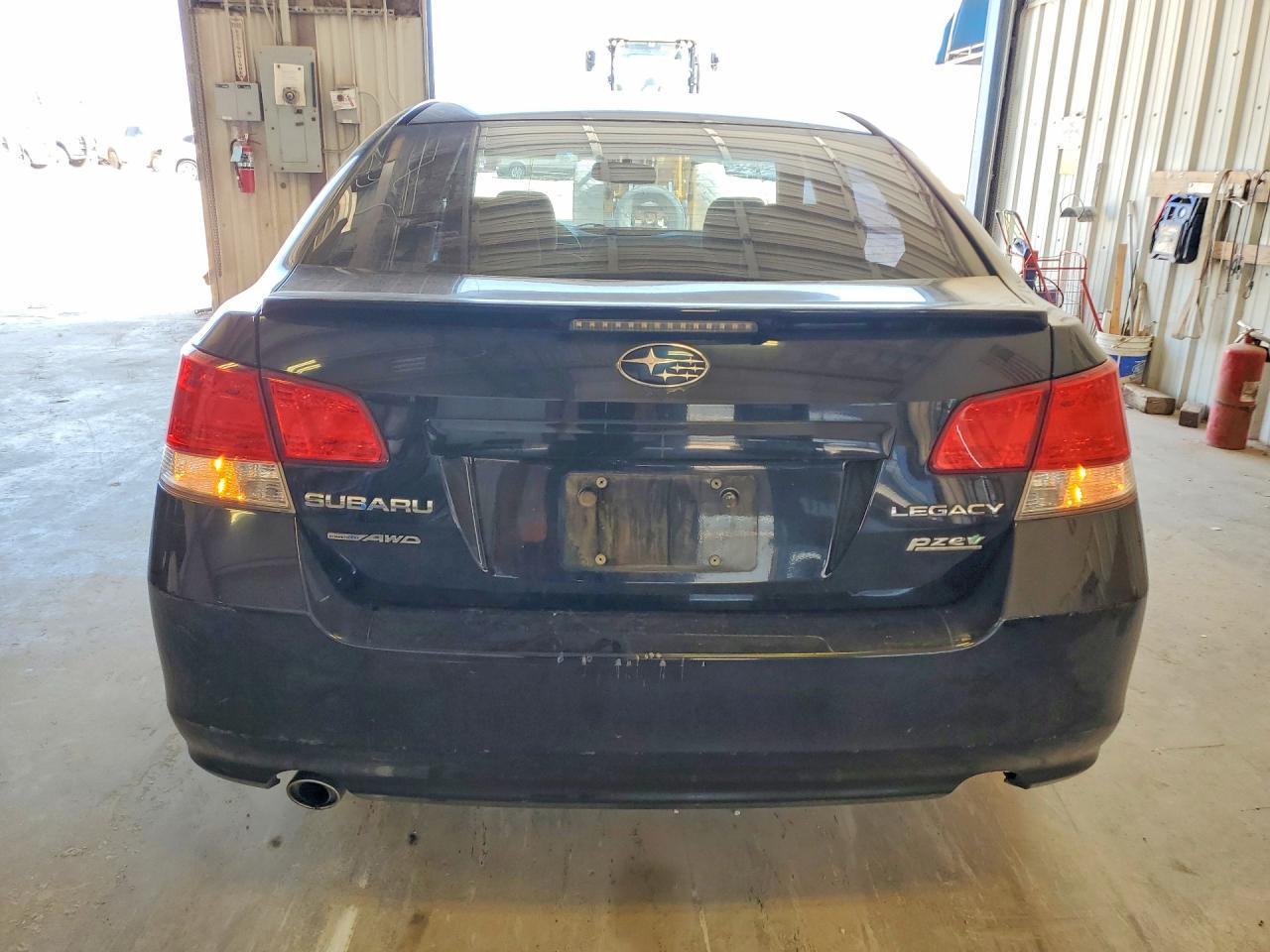 2013 Subaru Legacy 2.5I Premium - zdjęcie 6