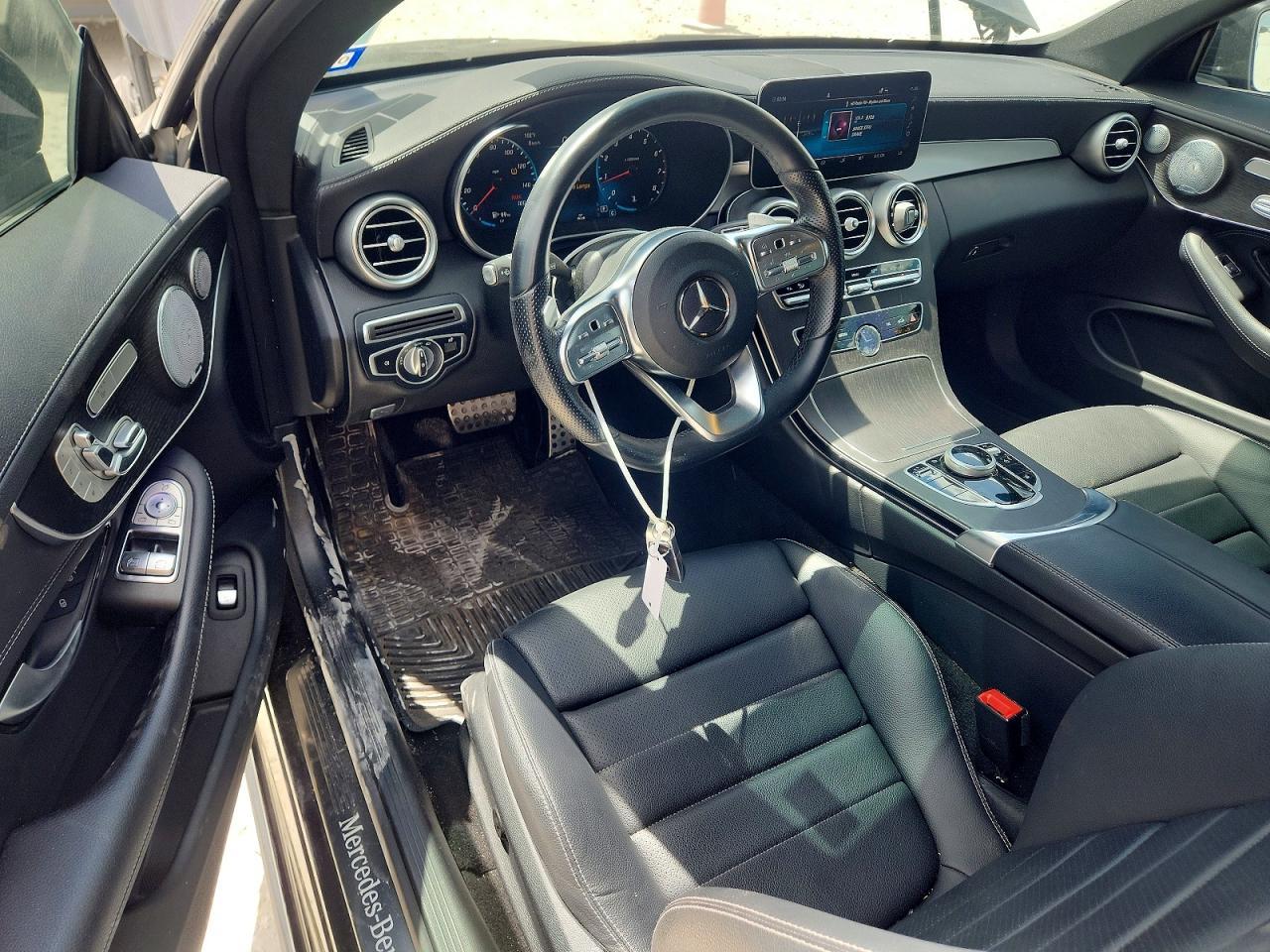 2022 Mercedes-Benz C 300 - zdjęcie 8