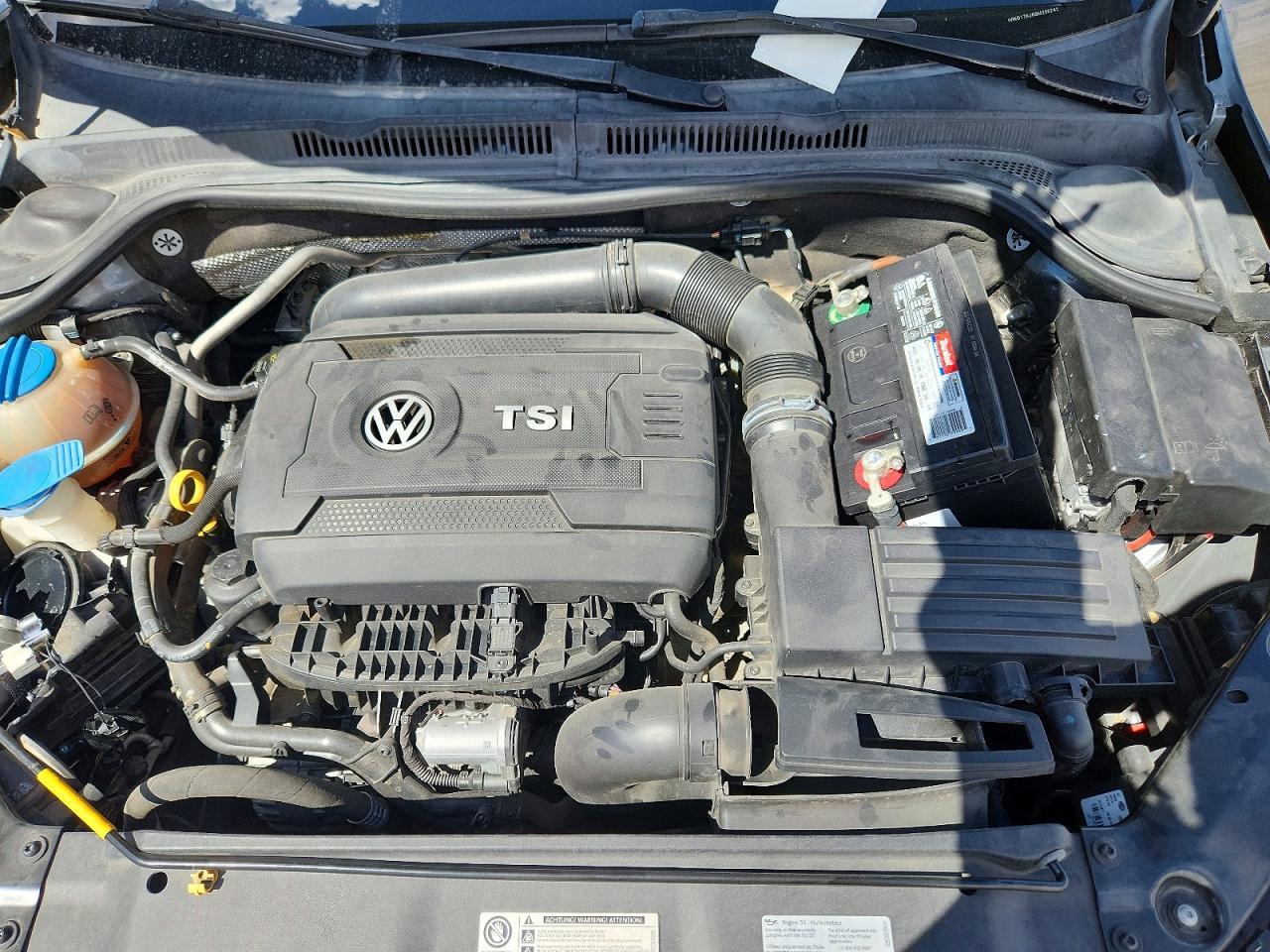 2016 Volkswagen Jetta Sport - zdjęcie 12