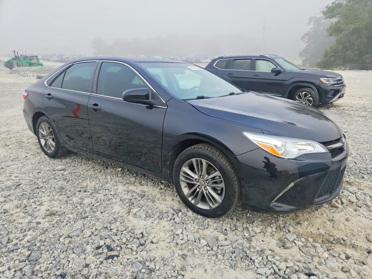 2016 Toyota Camry Se - zdjęcie 4